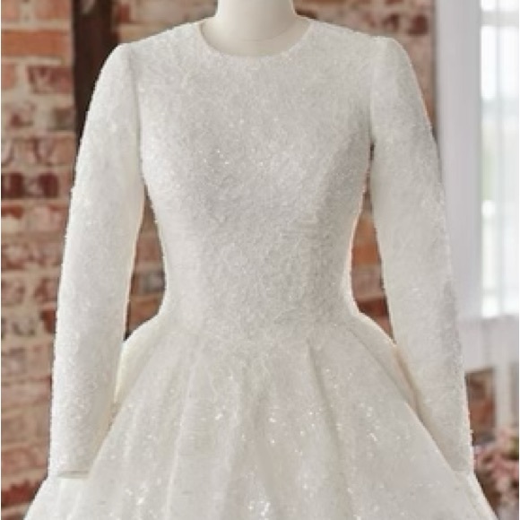 Discontinued Maggie Sottero wedding dress! - Picture 8 of 9